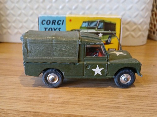 Vintage corgi toys 357 land - corgi,