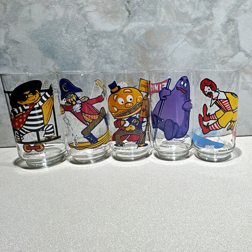 Vintage 1977 mcdonald land - mcdonald,