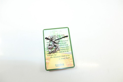 Vintage land pendant - of, oz